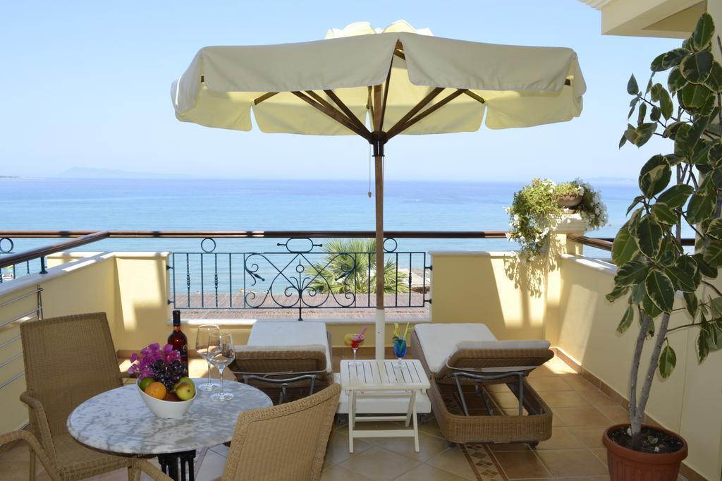 Delfino Blu Wellness Boutique Hotel 阿吉欧史芬尼 外观 照片